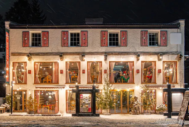 Pod Tężnią - restauracja i nocleg