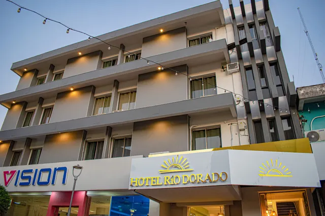 Hotel Rio Dorado