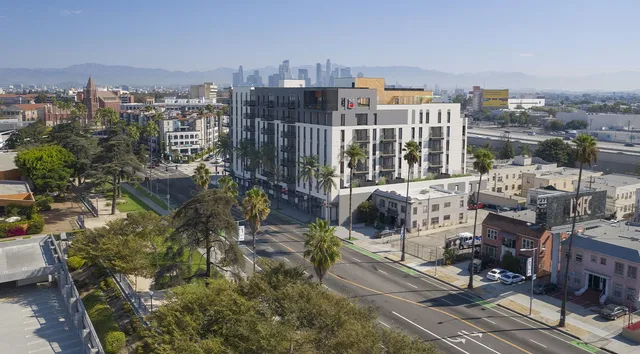 Hub Los Angeles Coliseum