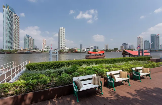 Ramada Plaza by Wyndham Bangkok Menam Riverside