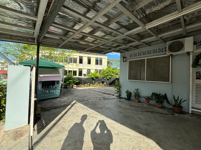 CREATIVE GUEST HOUSE AND CAFE