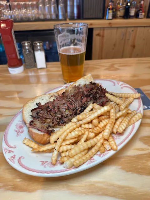 Midwood Smokehouse - CLT Airport Concourse B