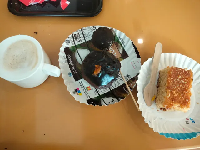 The Walnut Cakes N Cafe