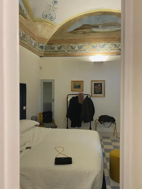 1940 - Luxury Accommodations