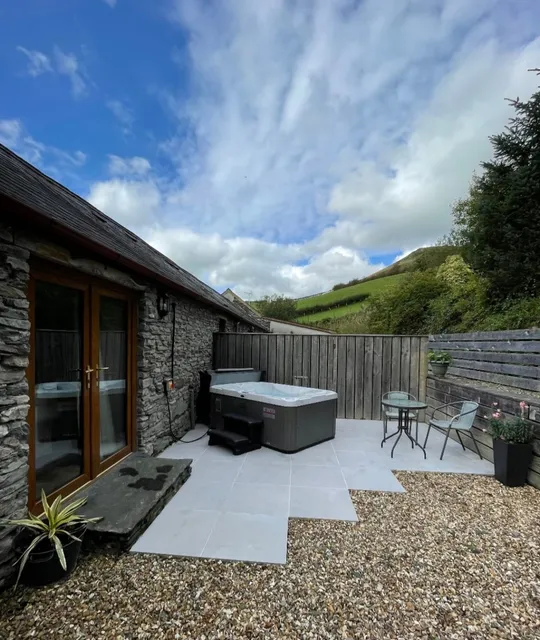 Pengwernydd Cottages