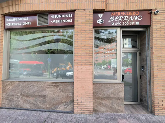 Bar Serrano