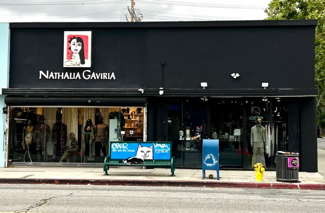 NATHALIA GAVIRIA: BLACK