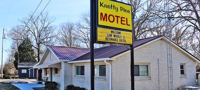 Knotty Pine Motel