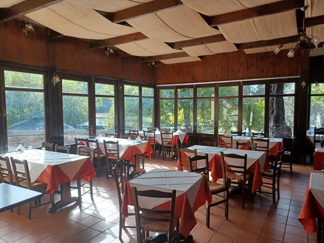 Zaros Lake Restaurant