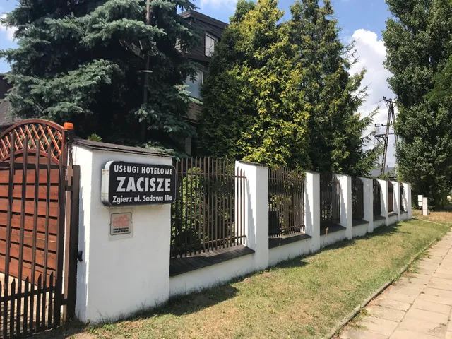 Zacisze. Hotel. Pawlikowscy