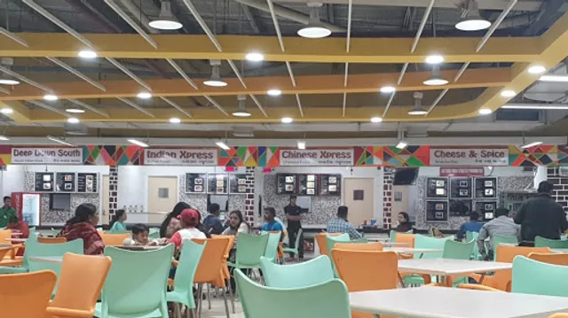 Reliance Food Court