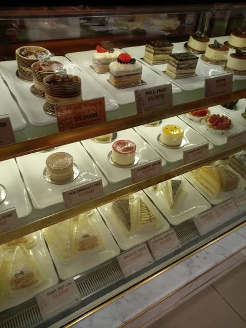 Cửa hàng bánh Givral