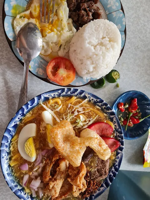 De Guia's Lomi Hauz & Eatery