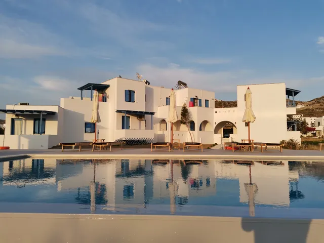 Amodari studios on the beach