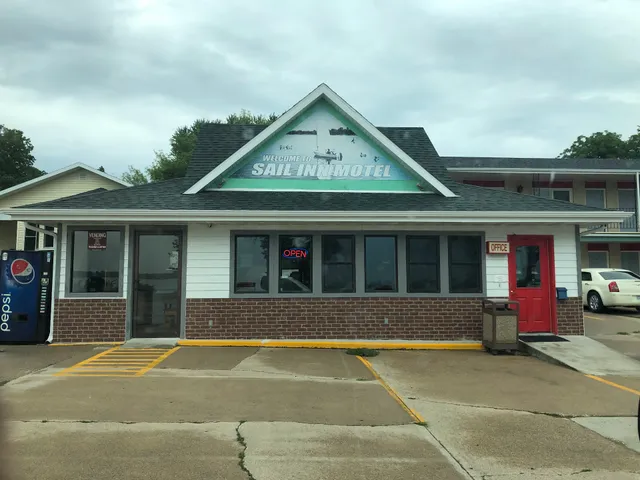 Sail Inn Motel