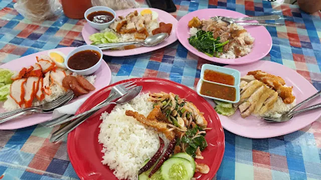 Pratunam Hainanese Chicken Rice (Go Ang) @Platinum Food Court
