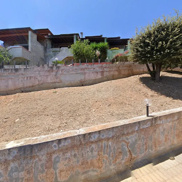 Villetta Porto Corallo sul mare