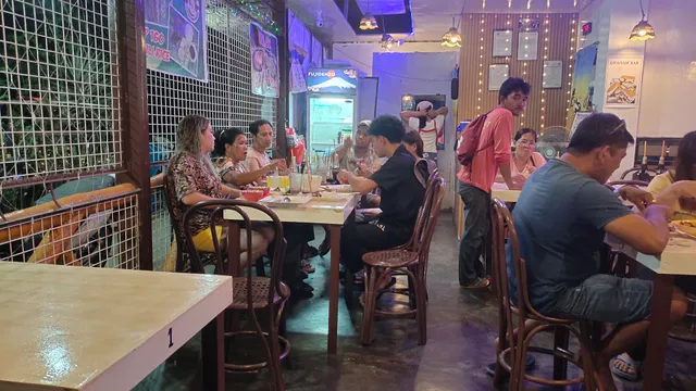 Yan's diner grill seafoods and barbeque