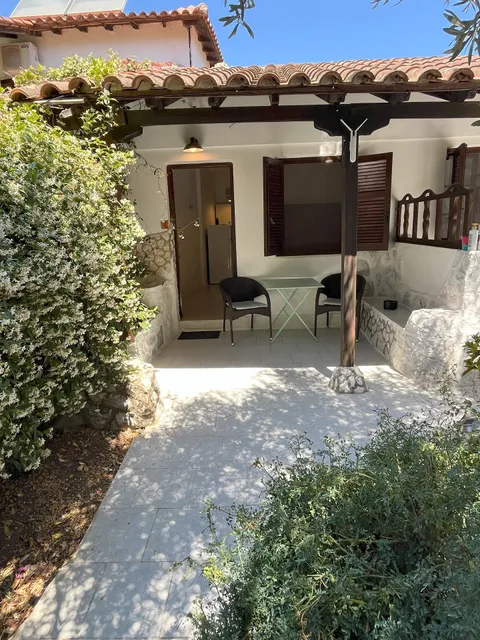 La Mirage - Apartments and Studios