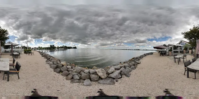 Restaurant On The Rock Aalsmeer