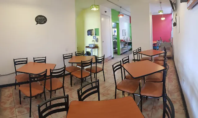 Indiana Burgers & Salads Chedraui