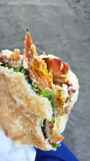 Baroni lanches (food truck)