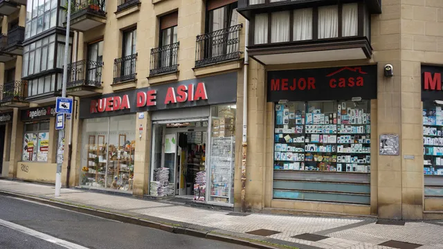 Rueda De Asia - Bazar Asiático en Donostia - Regalos, Juguetes, Cocina, Menaje, Decoración y Todo para tu Hogar