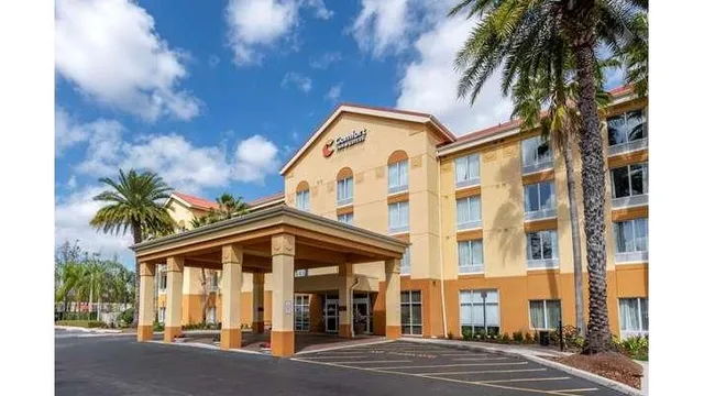 Comfort Inn & Suites Orlando North