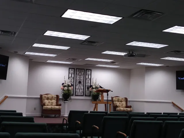 Kingdom Hall of Jehovah's Witnesses--Rio Grande, Orlando South Haitian Creole, Central Park Spanish, & Metrowest Spanish