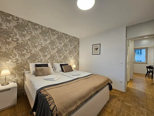 Tour As apartments, vacations & tours