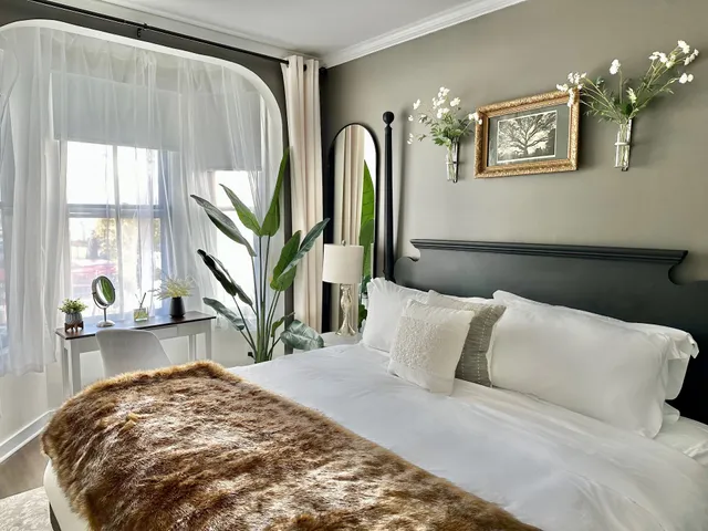 Gibson's Inn At Gate One