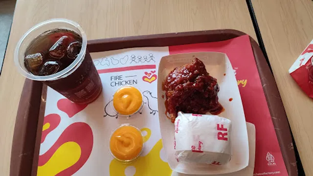 Richeese Factory Paskal 23 Bandung