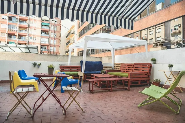 Onefam Ramblas Hostel Barcelona