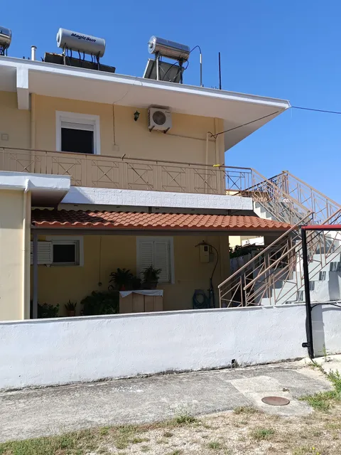 Alexandra's Apartments