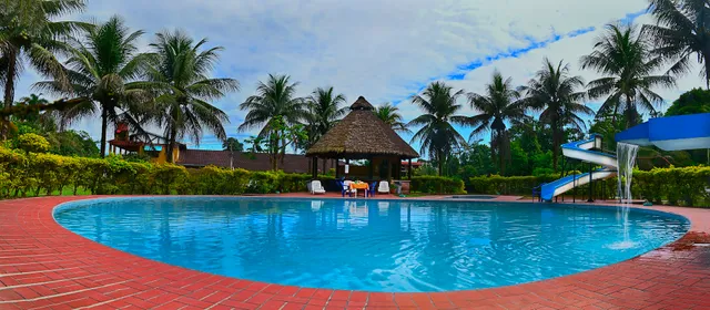 Cesar's Tropical Hotel