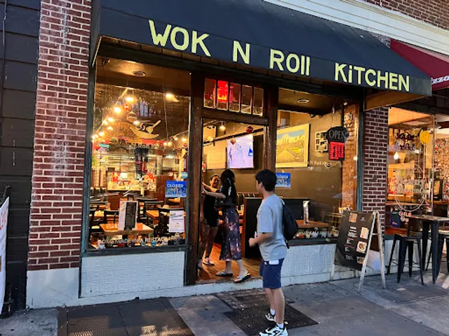 Wok N Roll Kitchen