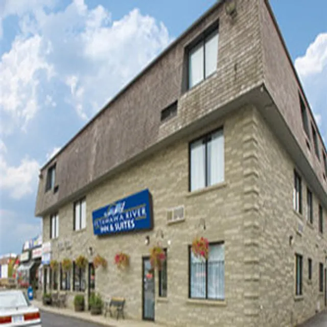 Petawawa River Inn & Suites
