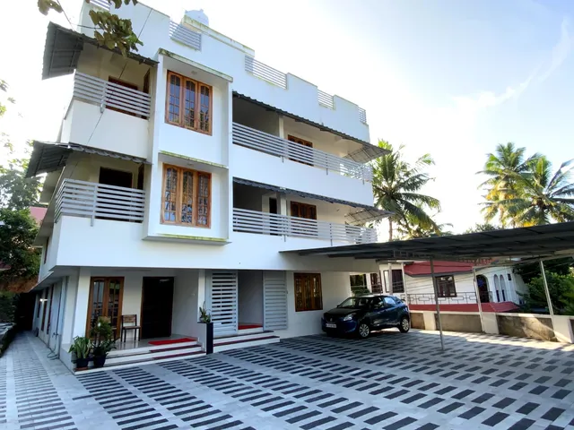 PAZHOOR RESIDENCY HOME STAY