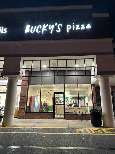 Bucky's Pizza