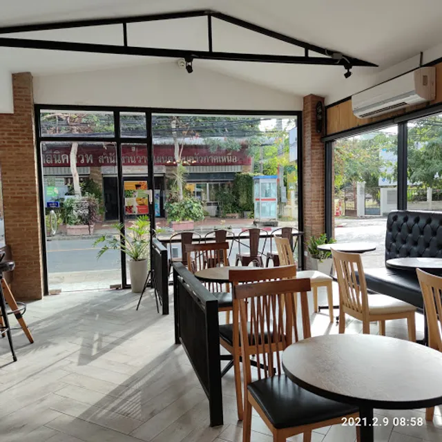 Roastniyom Coffee - Bumruangrajd Rd.