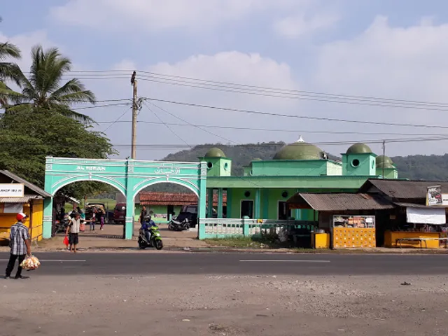 Rumah Makan Pananjung 2