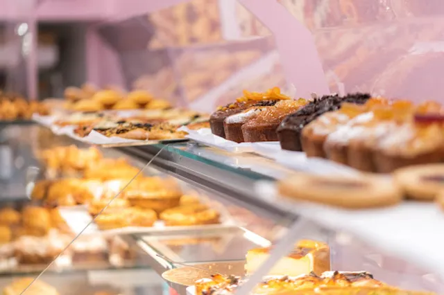 Boulangerie Signature by Degrange rue d'Antibes