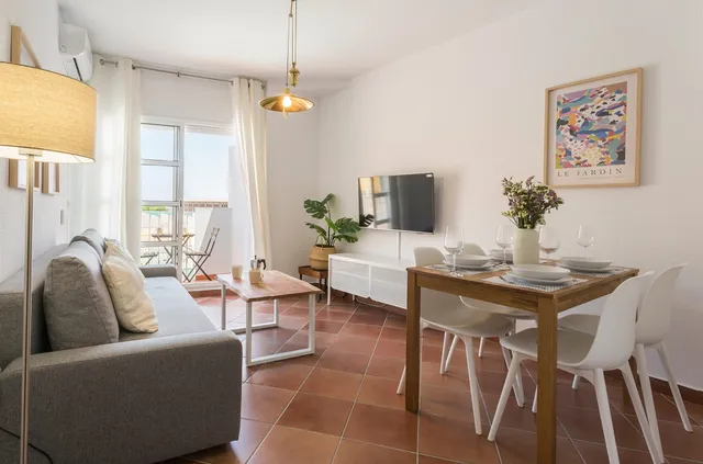 Azvalia Gestión profesional de viviendas turísticas. Home watch costa