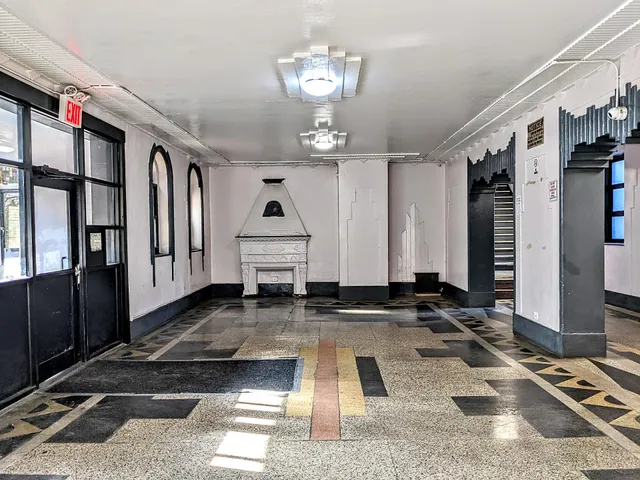 1776 Castle Hill Apt Owners