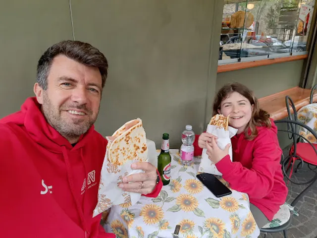 Chiosco piadina - piazza Mameli
