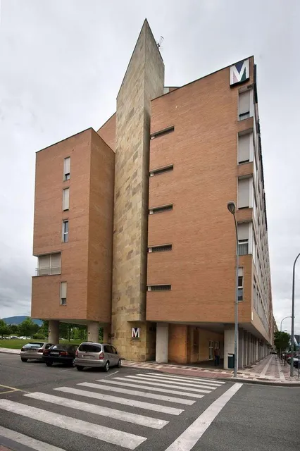 Apartamentos Mirasierra Suites Pamplona