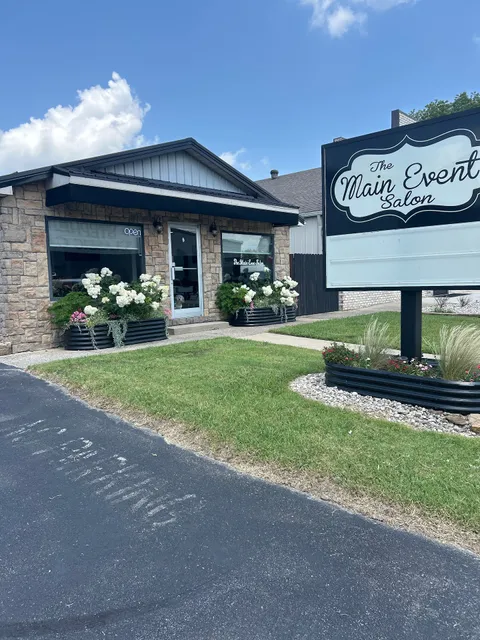The Main Event Salon