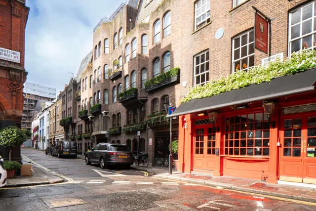 Mayfair House Apartments