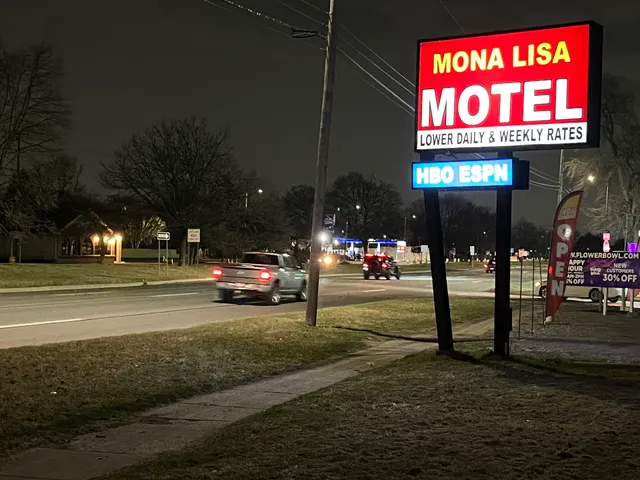 Mona Lisa Motel