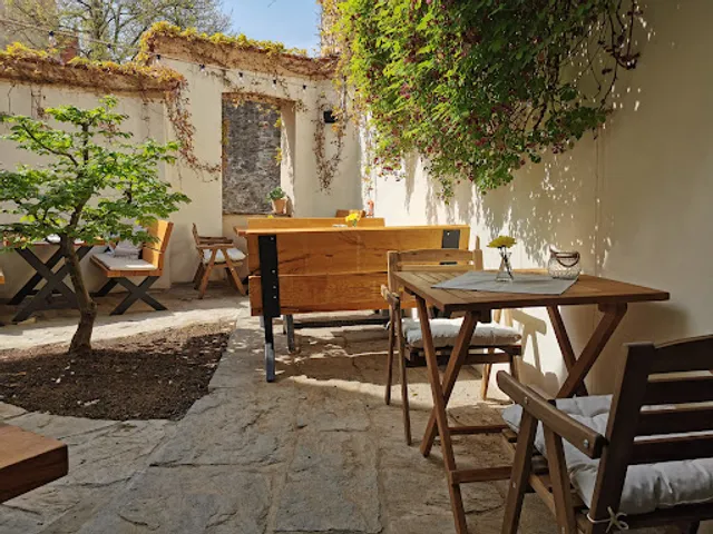 Restaurace Mikuláš